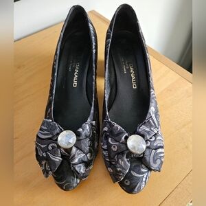 Vintage Xavier Danaud Paris France Brocade Silver Black Bow Slip On Heels 7.5